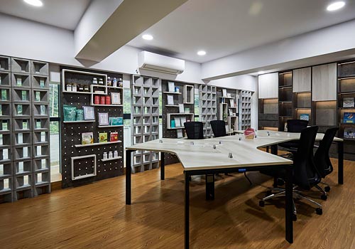 NY Architectural Design Awards Winner - Echelon of Heritage and Innovation by Kakiya Design